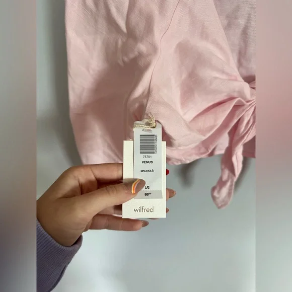 Aritzia Wilfred Venus Blouse Magnolia - Picture 5 of 5